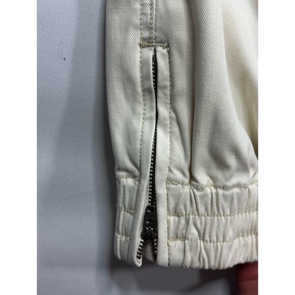 Spanx Women's Patch Pocket Ankle Zip Cream Denim Jogger Pants - Size S (27x29) - Picture 2 of 5